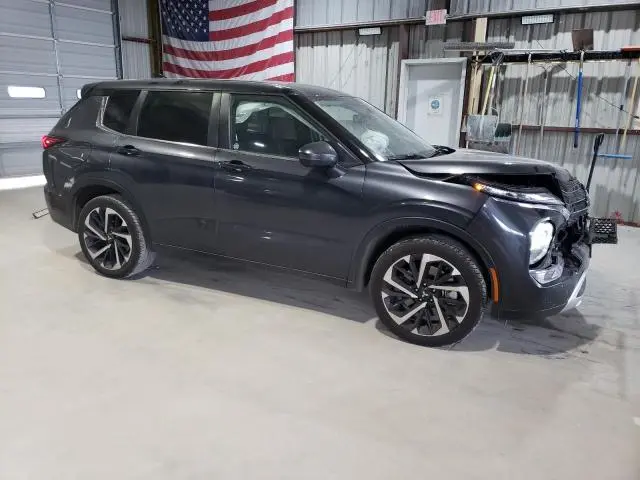2024 MITSUBISHI OUTLANDER SE  