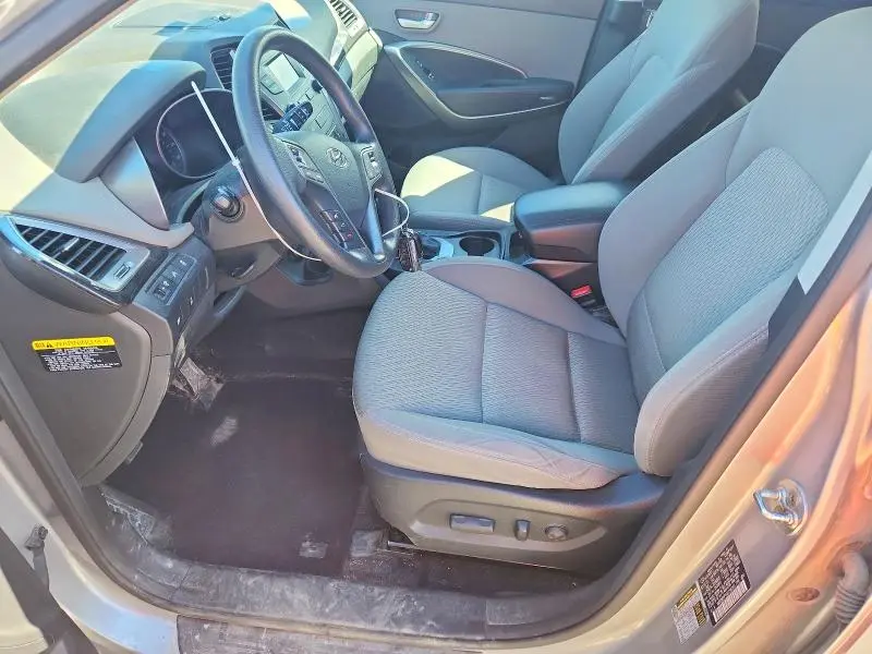 2016 HYUNDAI SANTA FE SE  