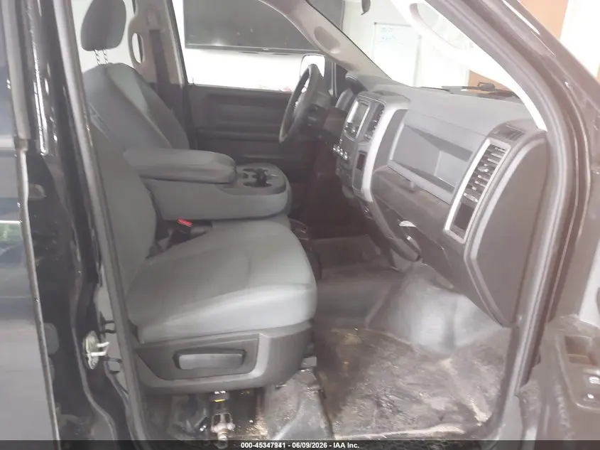2019 RAM 1500 CLASSIC TRADESMAN  4X4 5'7 BOX