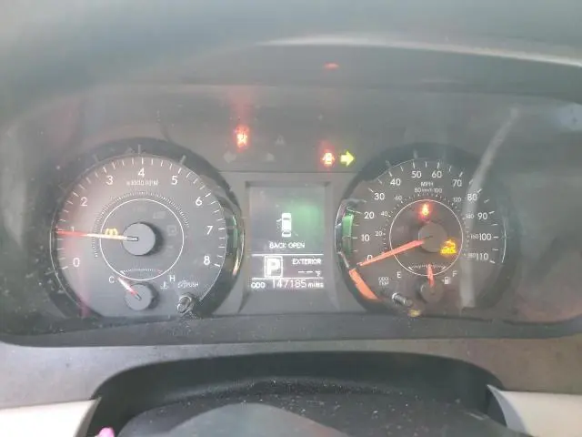 2017 TOYOTA SIENNA LE