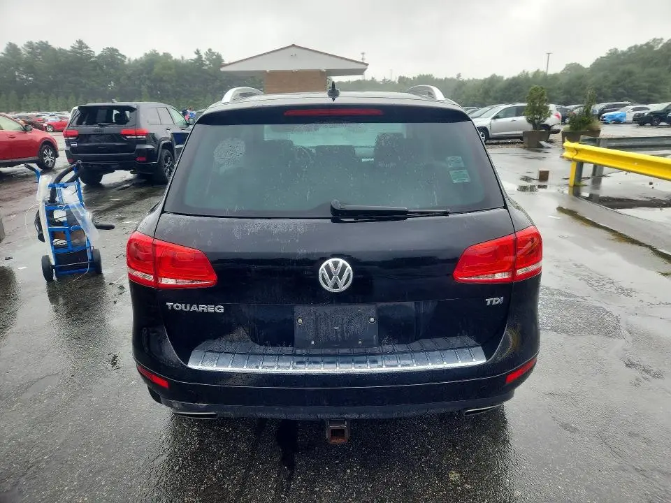 2014 VOLKSWAGEN TOUAREG V6 TDI  