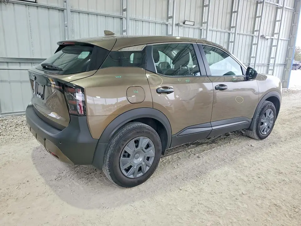 2025 NISSAN KICKS S  