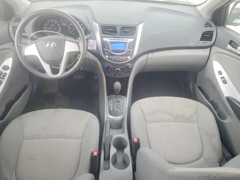 2013 HYUNDAI ACCENT GLS  