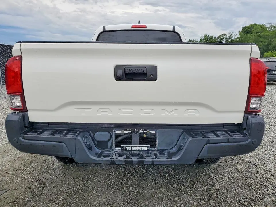 2021 TOYOTA TACOMA SR  