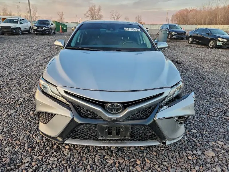 2019 TOYOTA CAMRY XSE  