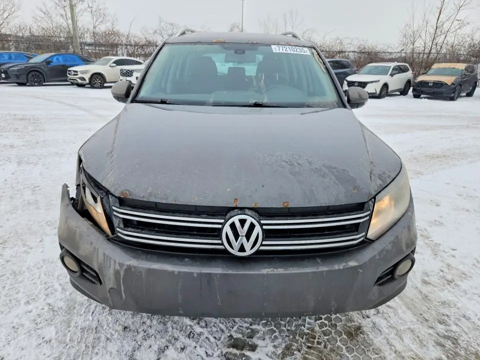 2013 VOLKSWAGEN TIGUAN S  
