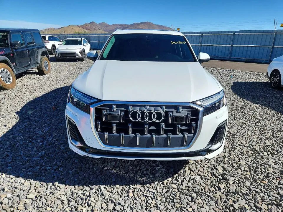 2025 AUDI Q7 PREMIUM PLUS  