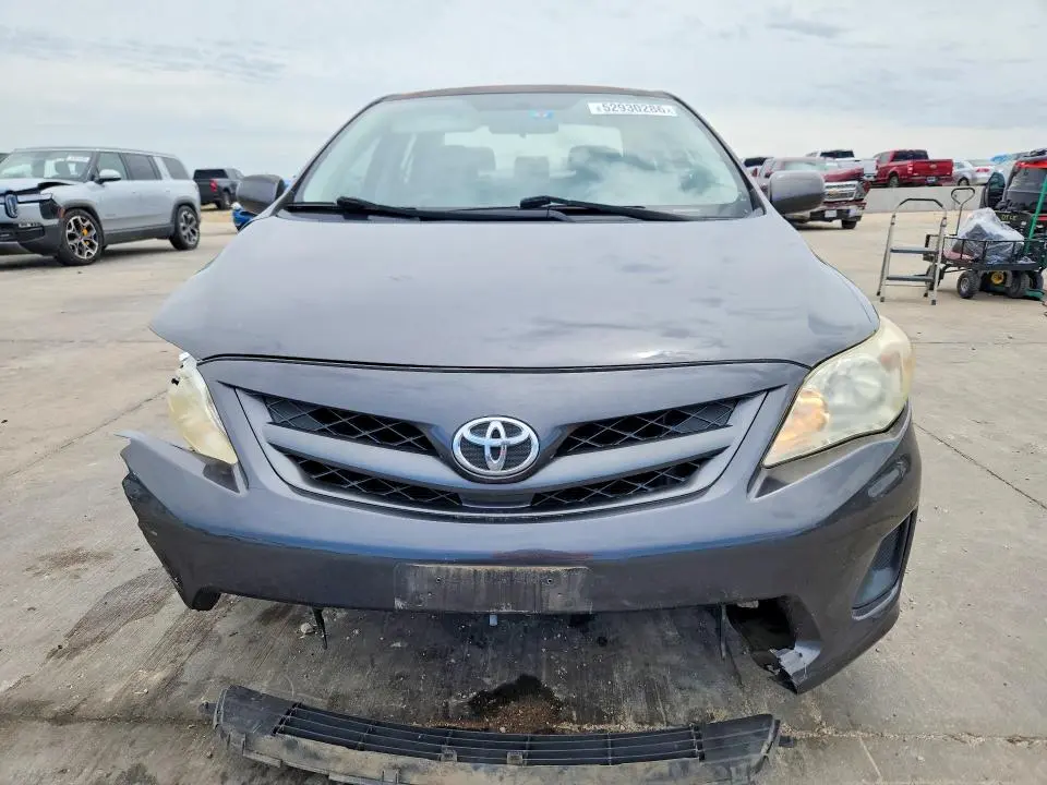 2011 TOYOTA COROLLA LE  