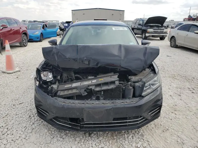 2017 VOLKSWAGEN PASSAT R-LINE