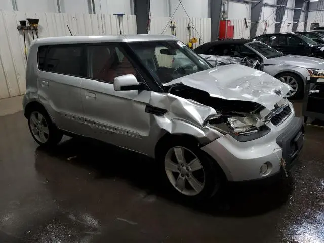 2010 KIA SOUL +  