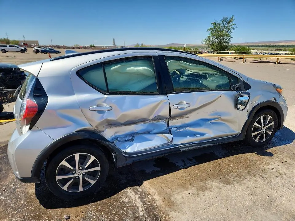 2018 TOYOTA PRIUS C TWO  