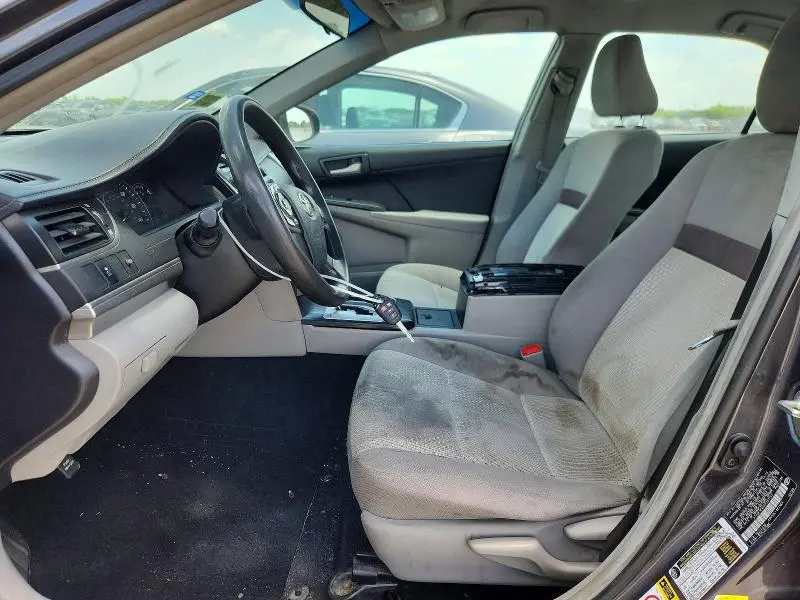 2014 TOYOTA CAMRY LE  