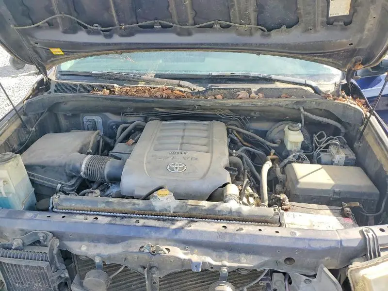 2010 TOYOTA TUNDRA CREWMAX SR5  