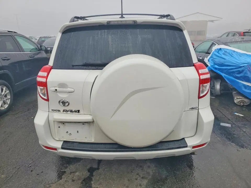 2010 TOYOTA RAV4 LIMITED  