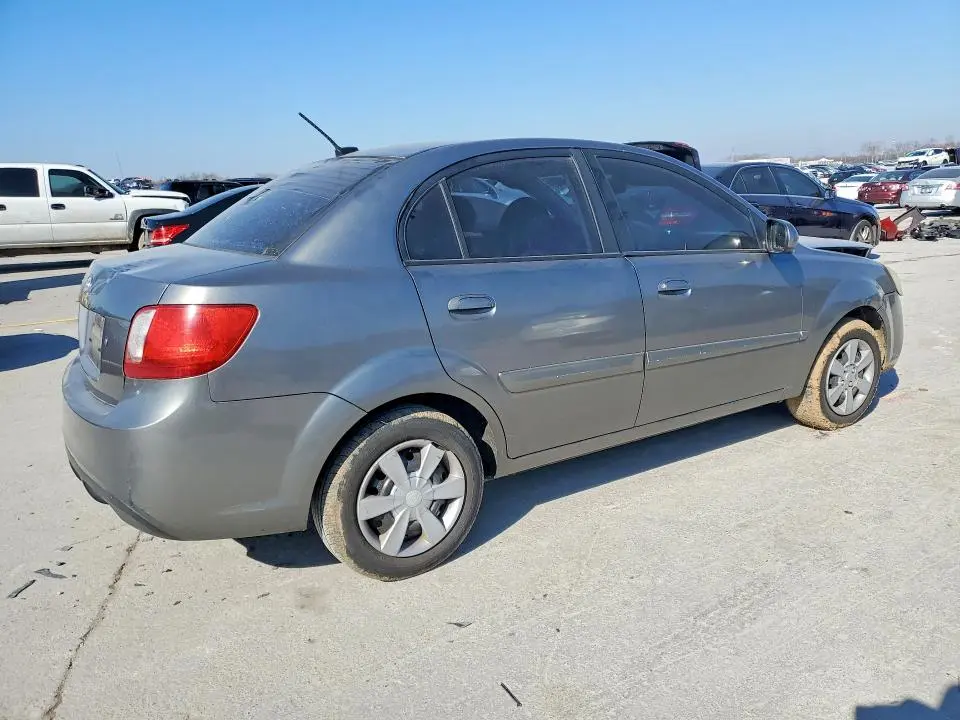 2011 KIA RIO LX  