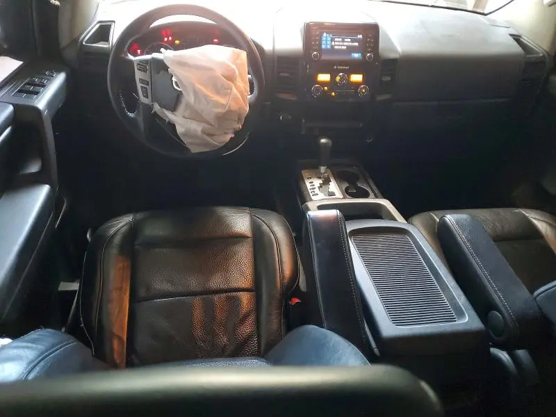2013 NISSAN TITAN SV  