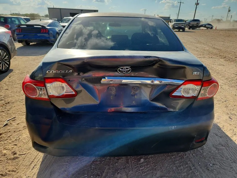 2011 TOYOTA COROLLA LE  