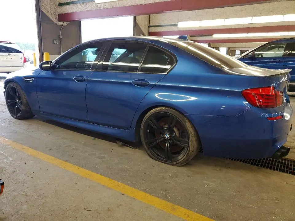 2013 BMW M5   