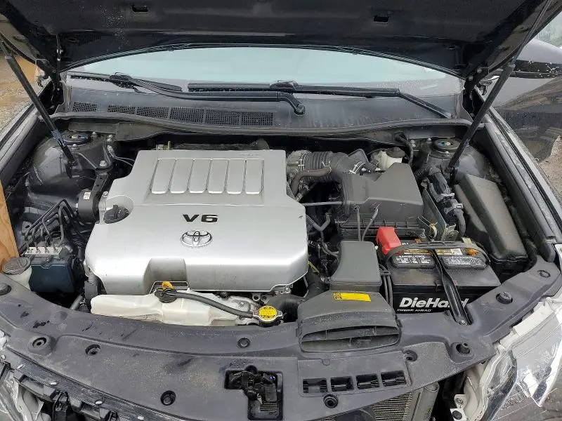 2012 TOYOTA CAMRY SE V6  