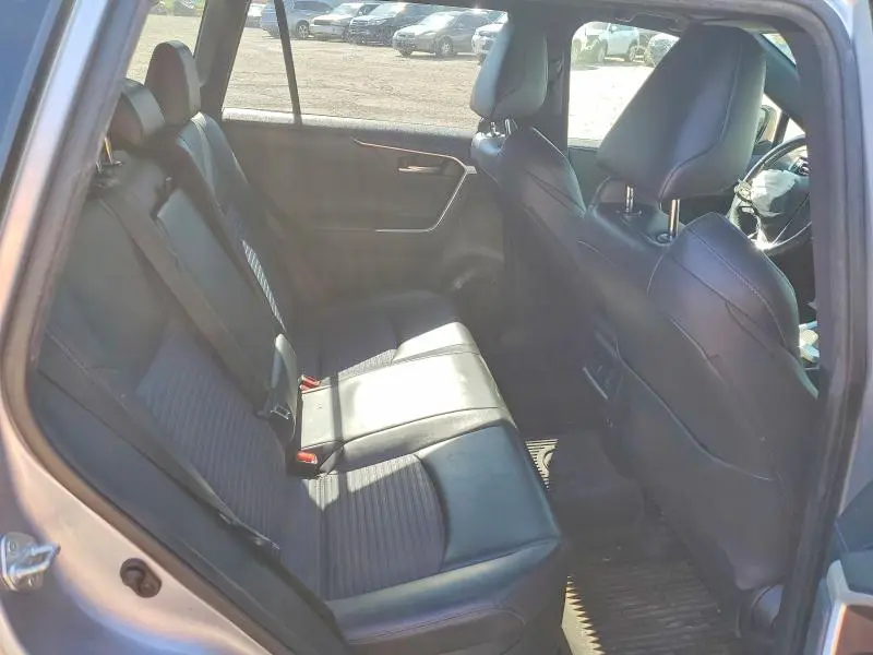 2020 TOYOTA RAV4 XSE  