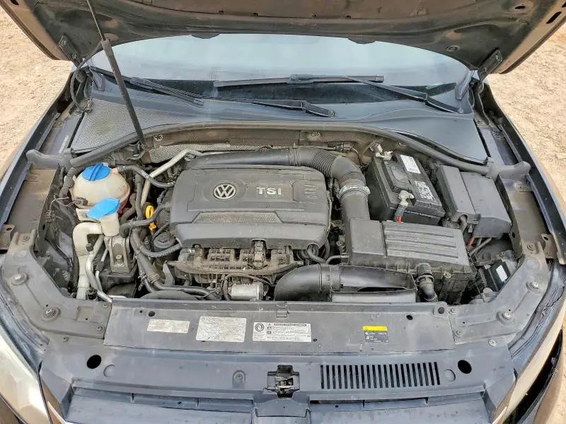 2015 VOLKSWAGEN PASSAT S  