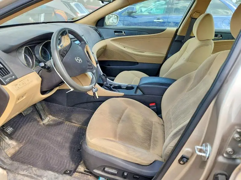 2011 HYUNDAI SONATA GLS  