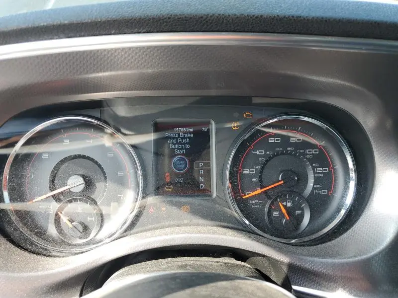 2013 DODGE CHARGER SE  