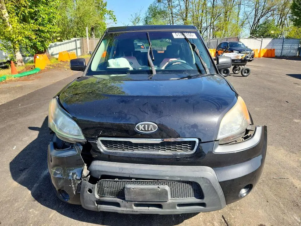 2010 KIA SOUL +  