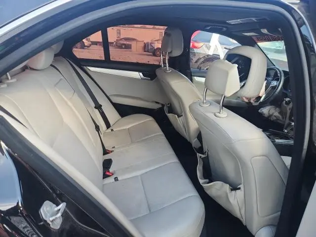 2013 MERCEDES-BENZ C 250  