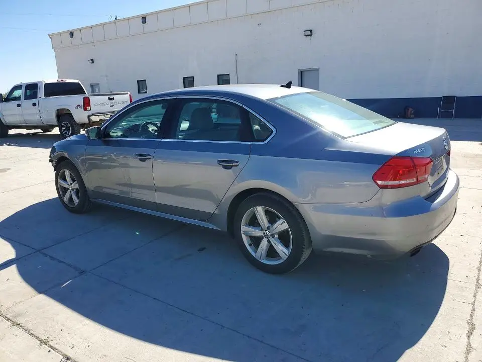 2014 VOLKSWAGEN PASSAT SE  