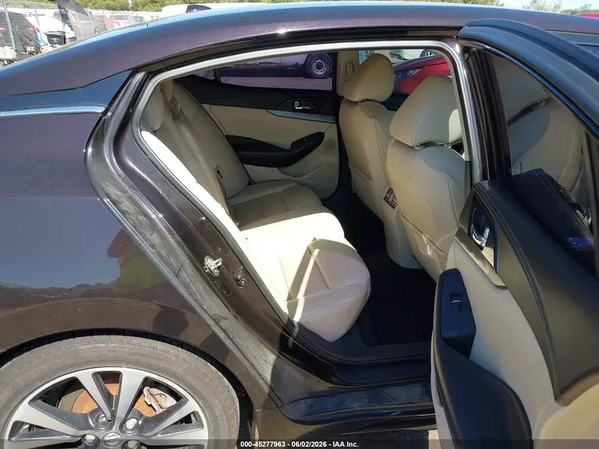 2017 NISSAN MAXIMA 3.5 SV