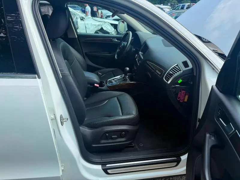 2012 AUDI Q5 PREMIUM PLUS  