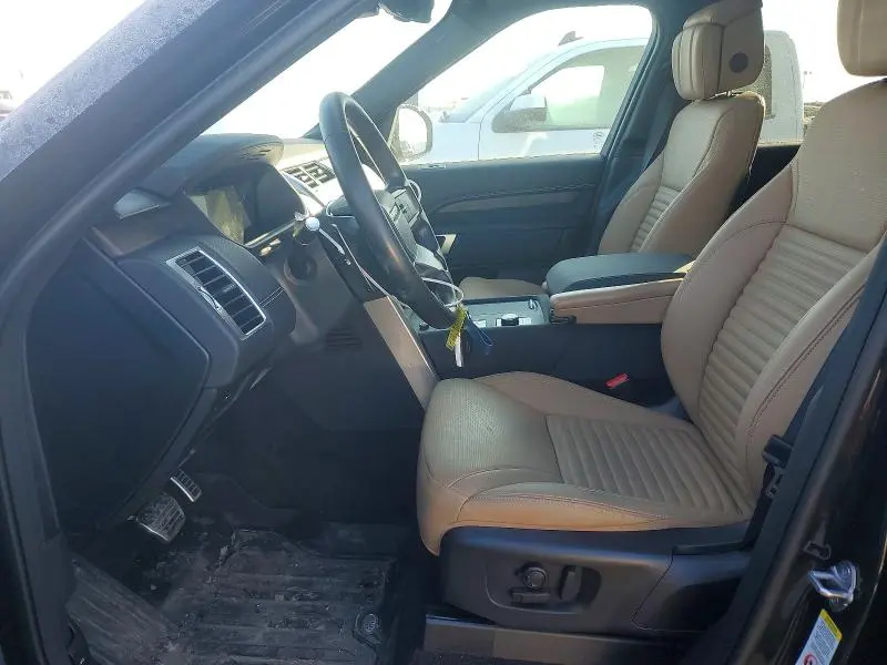 2025 LAND ROVER DISCOVERY DYNAMIC SE  