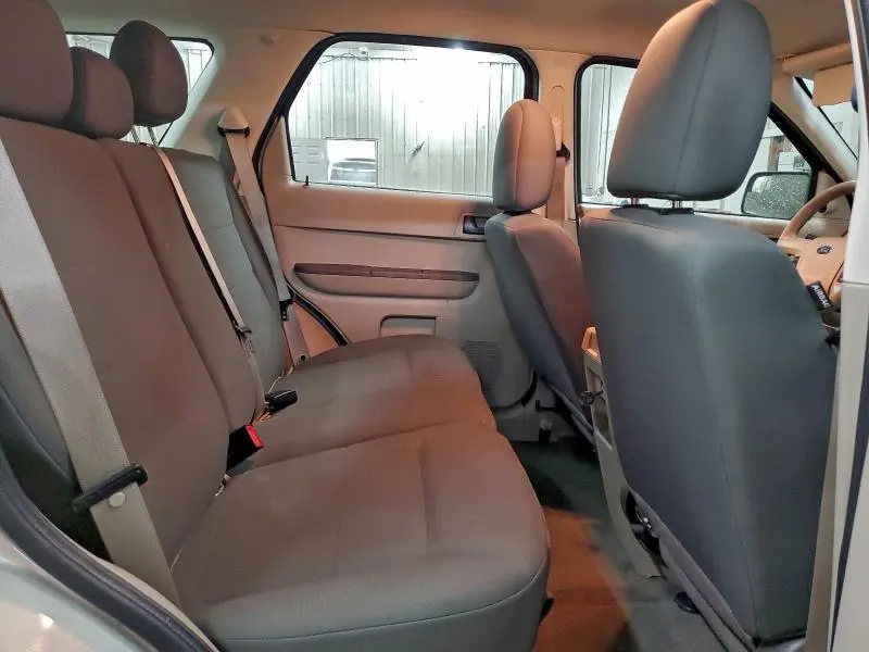 2011 FORD ESCAPE XLS  