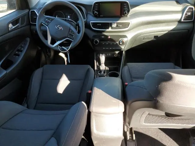 2021 HYUNDAI TUCSON SE  