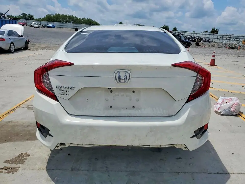 2018 HONDA CIVIC LX  
