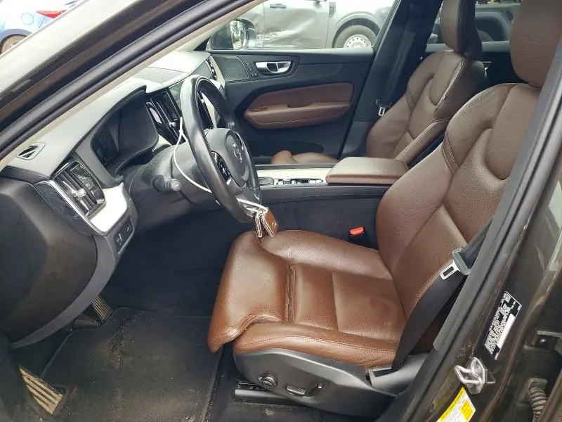 2020 VOLVO XC60 T5 INSCRIPTION  