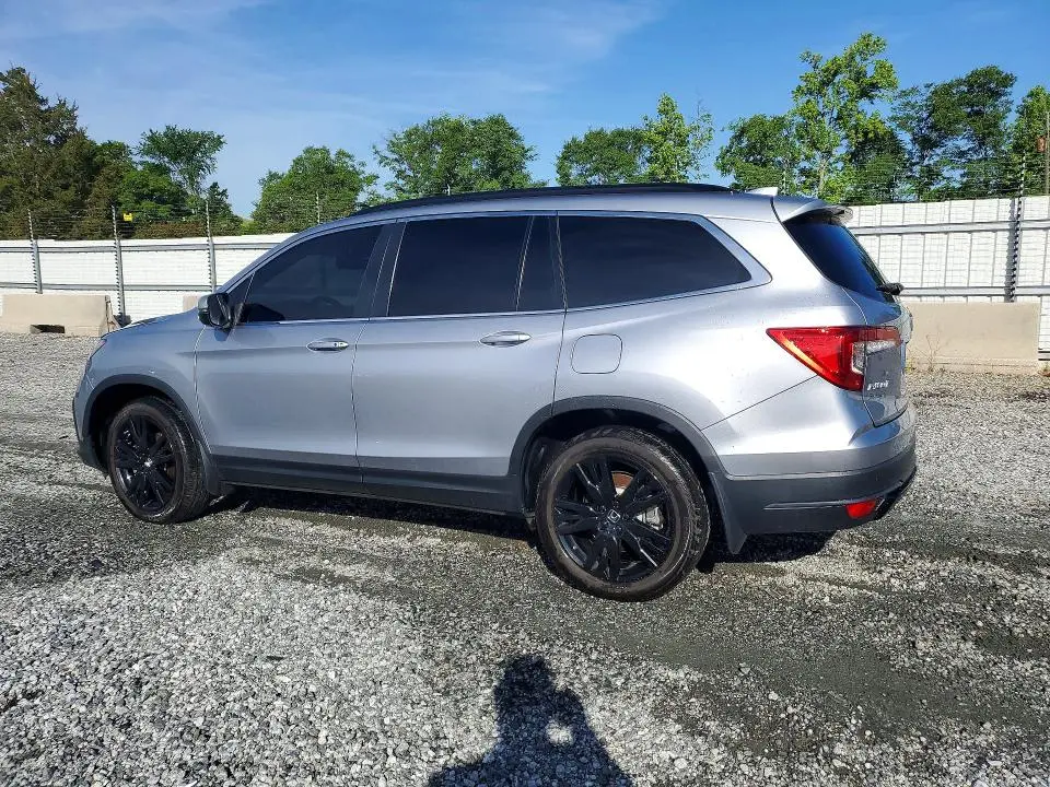 2022 HONDA PILOT SE  