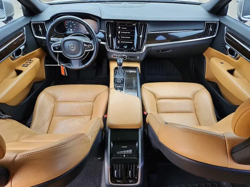 2018 VOLVO S90 T5 MOMENTUM  