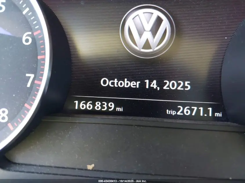 2013 VOLKSWAGEN TOUAREG VR6 SPORT