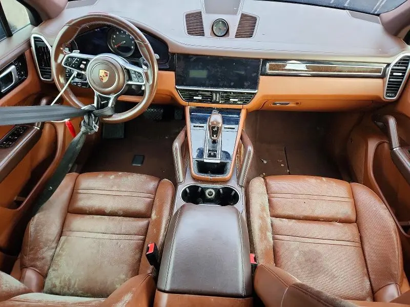 2019 PORSCHE CAYENNE   