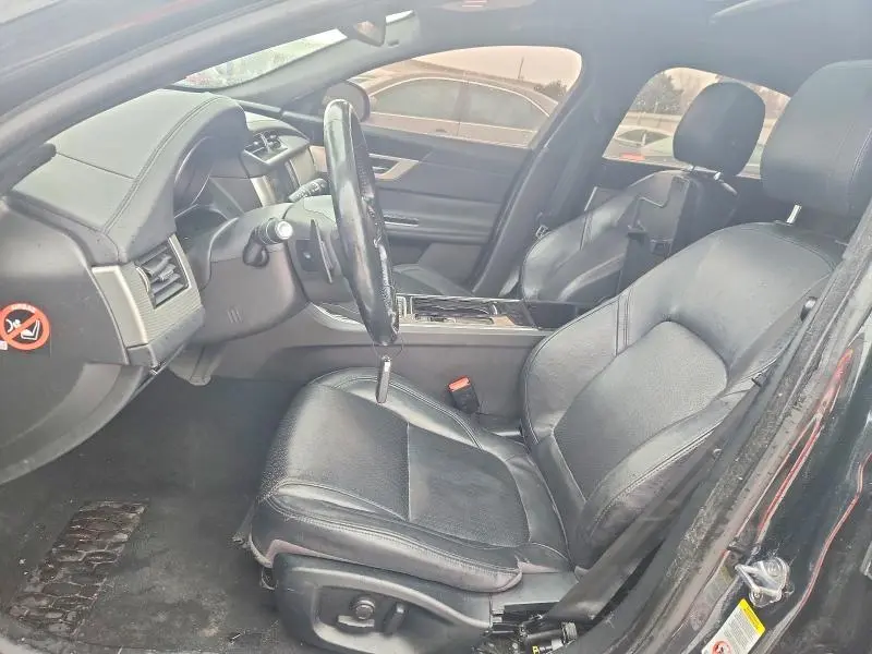 2016 JAGUAR XF PRESTIGE  