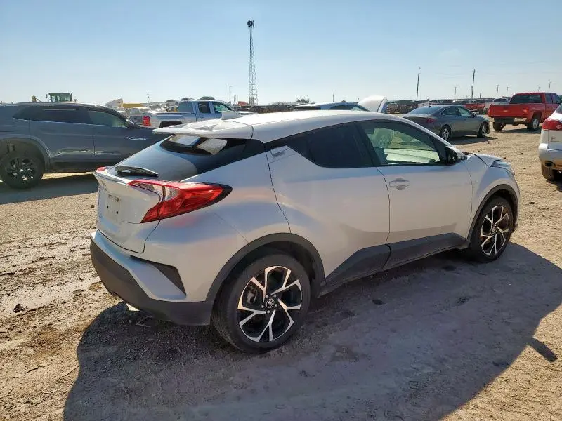 2021 TOYOTA C-HR XLE  