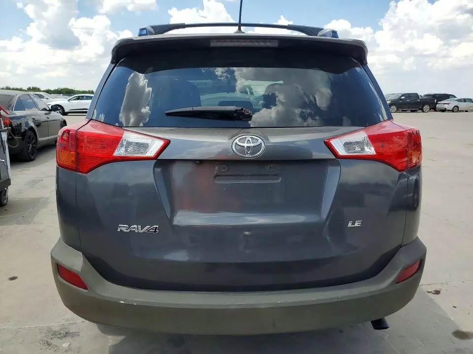 2015 TOYOTA RAV4 XLE  