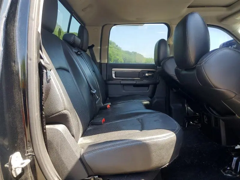 2013 RAM 1500 SPORT  