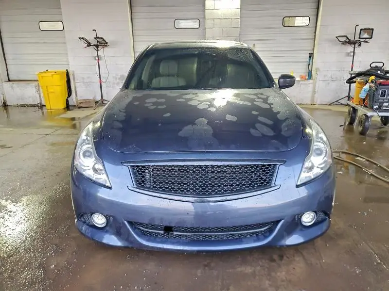 2012 INFINITI G37   