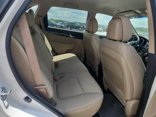 2013 KIA SORENTO LX  