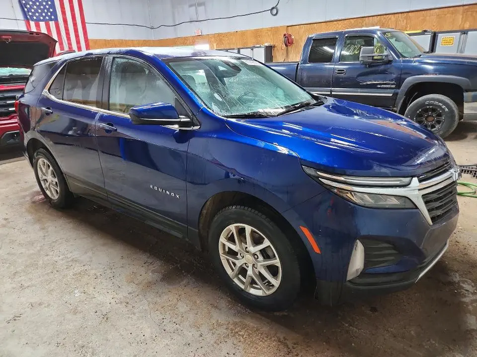 2022 CHEVROLET EQUINOX LT  