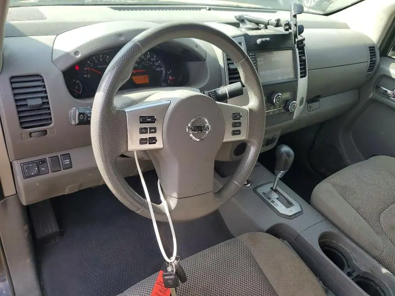 2020 NISSAN FRONTIER SV  