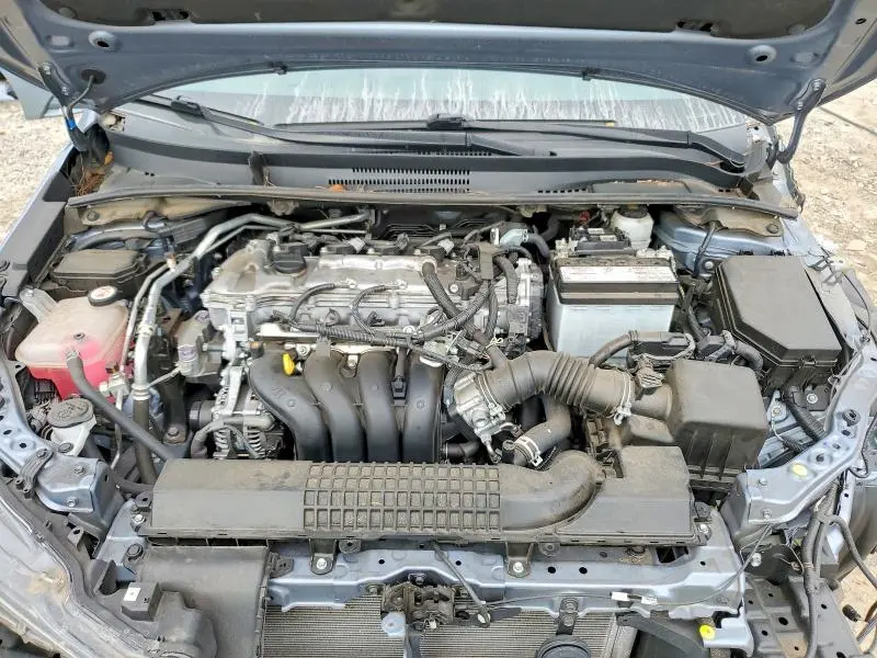 2021 TOYOTA COROLLA XLE  